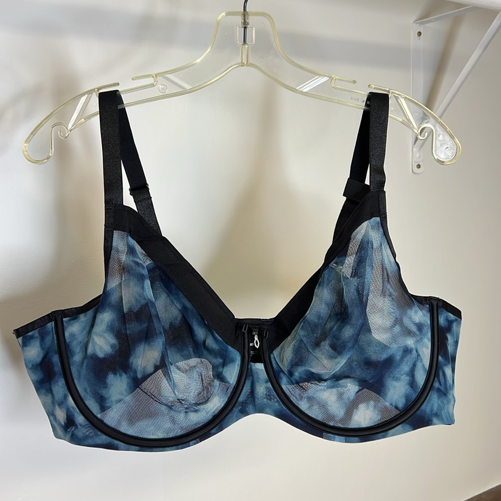 NWT Curvy Couture‎ Women's Blue Smoothing Plus Size Mesh Bra- 44DD
